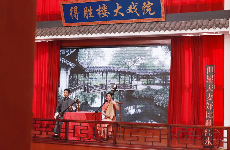 啤酒城、北茶商街“雙節(jié)”活動活躍節(jié)日經(jīng)濟(jì)(圖5)