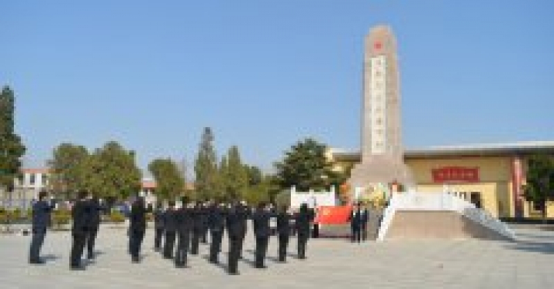 集團(tuán)團(tuán)委開展“緬懷革命先烈，弘揚(yáng)民族精神”愛國主義教育活動